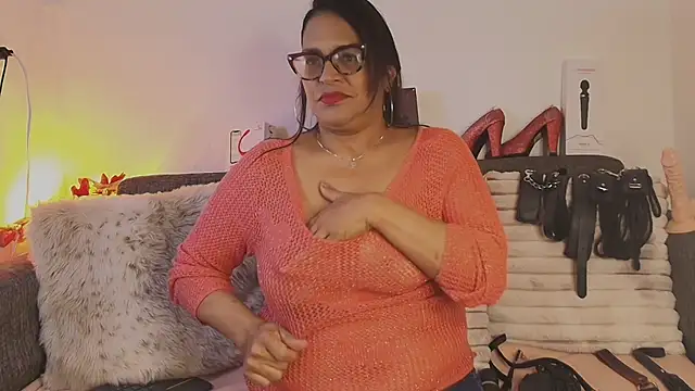 Angela mature49 online show from 10, 4, 2026