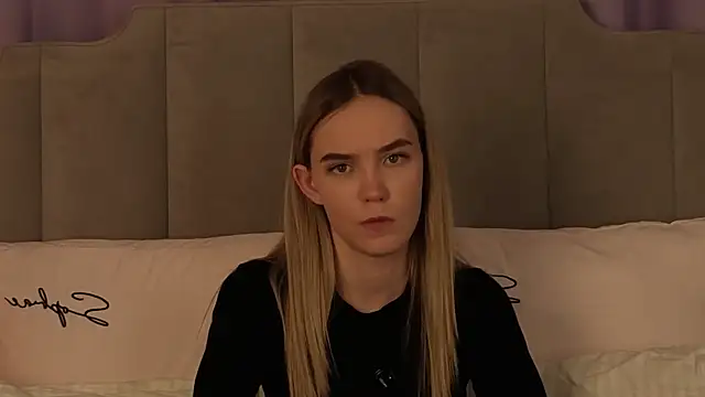 NikkiRyx online show from 16, 4, 2026