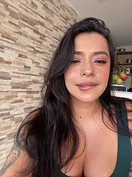 Snapshot of foxxy_lover chatting on 5, 2, 2026 foxxy lover online show from 5, 2, 2026