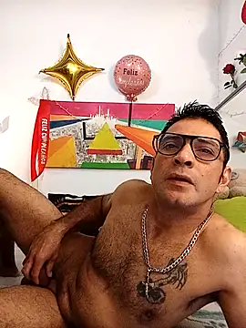 yoahotpetrafiery online show from 25, 3, 2026