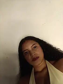 Snapshot of LiaRose- chatting on 4, 5, 2026 LiaRose- online show from 4, 5, 2026