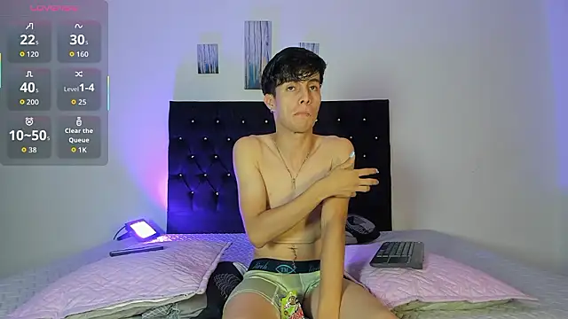 axxxel twink online show from 27, 2, 2026