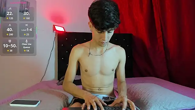 axxxel twink online show from 16, 3, 2026