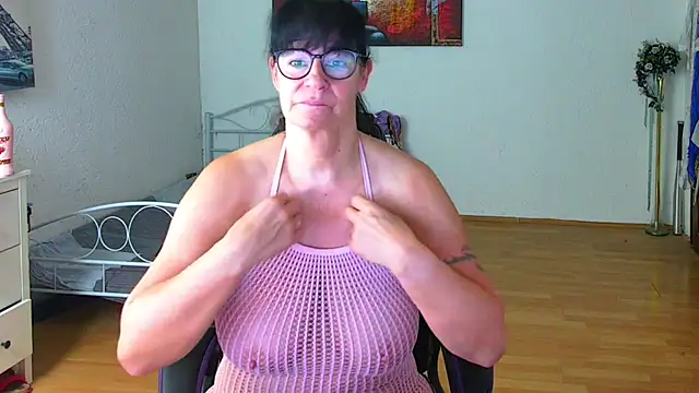 Sylly online show from 4, 4, 2026