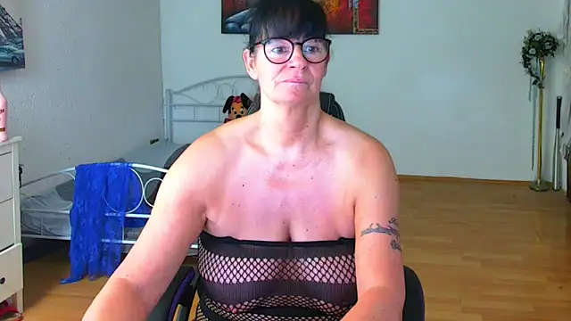 Sylly online show from 12, 4, 2026