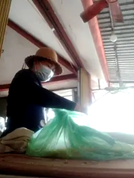 YIYI-502 online show from 1, 2, 2026