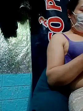 YIYI-502 online show from 27, 2, 2026