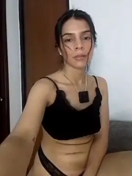Snapshot of EvaMiranda chatting on 8, 7, 2026 EvaMiranda online show from 8, 7, 2026