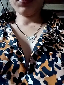 Snapshot of khushi_rawat chatting on 2, 3, 2026 khushi rawat online show from 2, 3, 2026