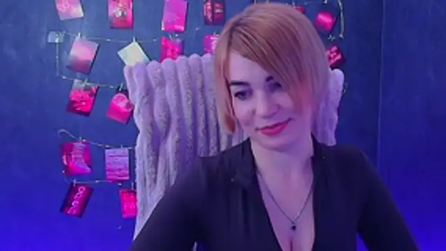 CuttieEmma online show from 10, 4, 2026