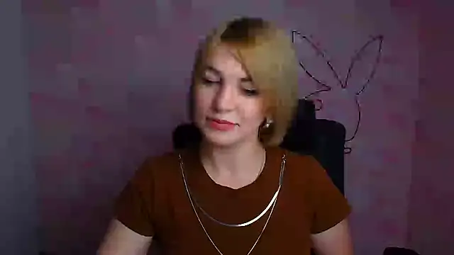 Snapshot of CuttieEmma chatting on 5, 7, 2026 CuttieEmma online show from 5, 7, 2026
