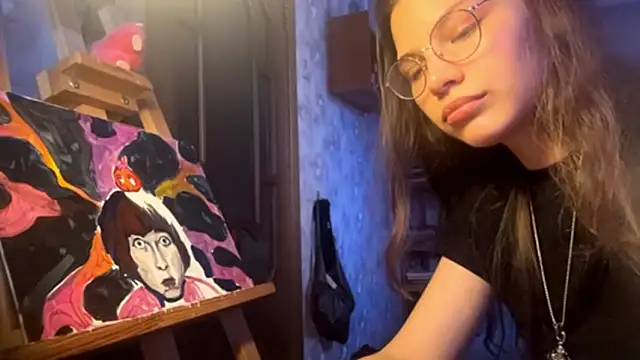 Snapshot of EdythRozier chatting on 4, 2, 2026 EdythRozier online show from 4, 2, 2026