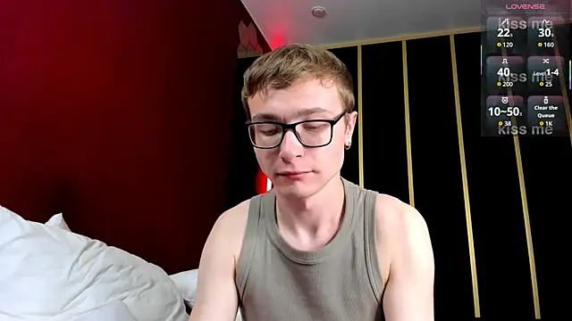 Snapshot of Emmit_Barker chatting on 11, 7, 2026 Emmit Barker online show from 11, 7, 2026