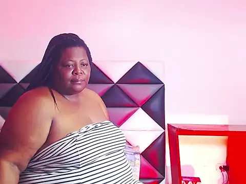 Snapshot of BigMamma_ chatting on 22, 2, 2026 BigMamma online show from 22, 2, 2026