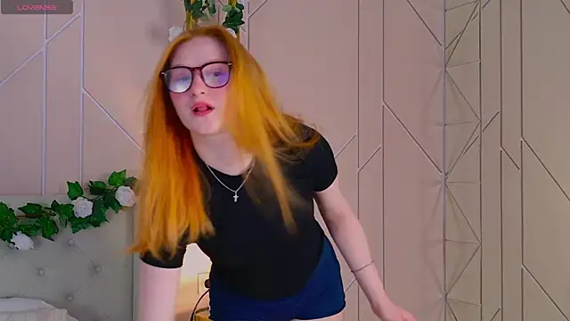 AmandaWatts online show from 12, 4, 2026