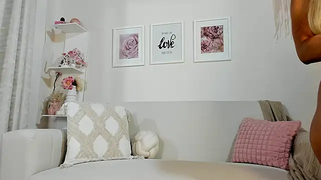 Mia Rosee1 online show from 14, 4, 2026