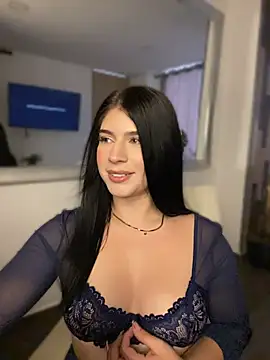 Snapshot of _HannahFox_ chatting on 10, 7, 2026 HannahFox online show from 10, 7, 2026