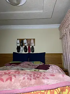 Snapshot of -HIIM- chatting on 5, 7, 2026 -HIIM- online show from 5, 7, 2026