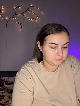 AlyaX X online show from 4, 2, 2026