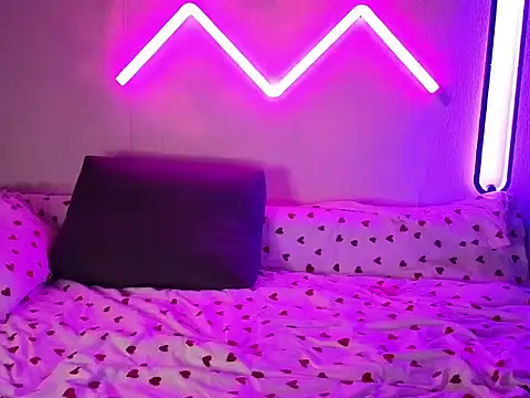 AlyaX X online show from 17, 2, 2026