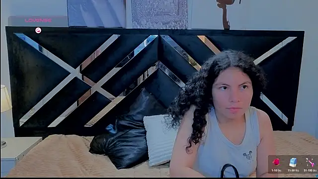 Zoe-yanin online show from 6, 4, 2026