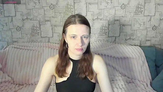 Snapshot of Kathrine_Meyer chatting on 6, 5, 2026 Kathrine Meyer online show from 6, 5, 2026