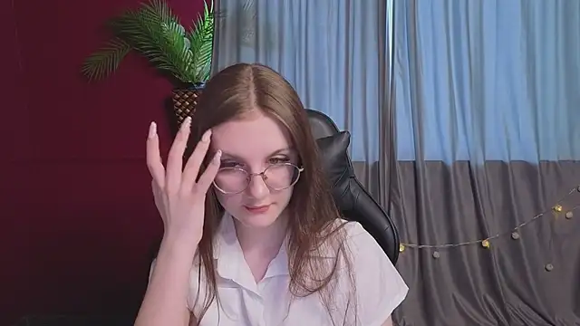 Snapshot of VixenLight chatting on 24, 2, 2026 VixenLight online show from 24, 2, 2026