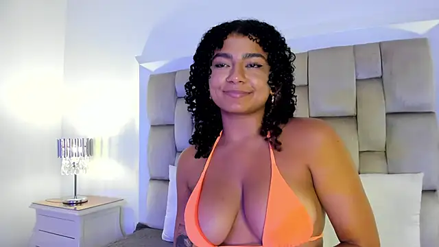 Snapshot of sweets_one chatting on 27, 5, 2026 sweets one online show from 27, 5, 2026