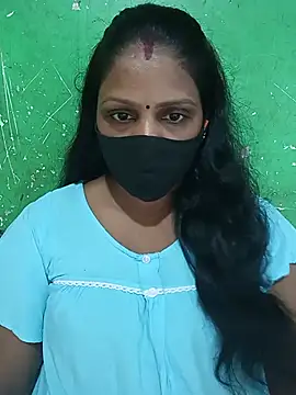 Snapshot of Parul-009 chatting on 10, 7, 2026 Parul-009 online show from 10, 7, 2026