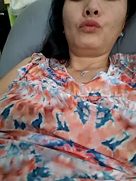 Snapshot of Baby-loveass69 chatting on 1, 5, 2026 Baby-loveass69 online show from 1, 5, 2026