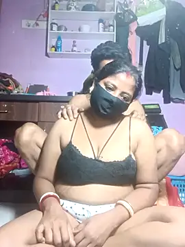 Snapshot of Fetish-Couple2 chatting on 9, 3, 2026 Fetish-Couple2 online show from 9, 3, 2026