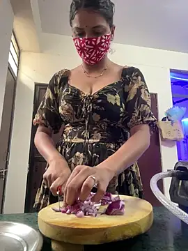 Snapshot of kavyababy00 chatting on 18, 2, 2026 kavyababy00 online show from 18, 2, 2026