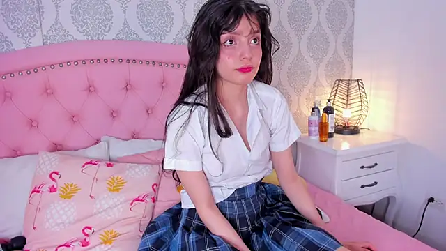 Snapshot of dolly_kitter chatting on 12, 6, 2026 dolly kitter online show from 12, 6, 2026