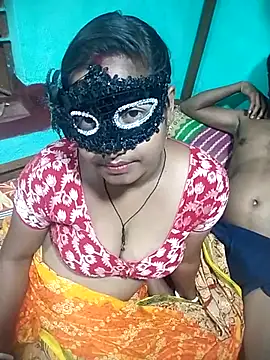 Snapshot of Your_deshibhabi25years chatting on 13, 4, 2026 Your deshibhabi25years online show from 13, 4, 2026