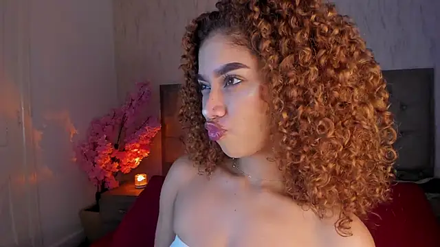 Sienna brunette online show from 17, 5, 2026