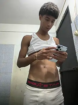 Snapshot of Adan21_cm chatting on 7, 6, 2026 Adan21 cm online show from 7, 6, 2026