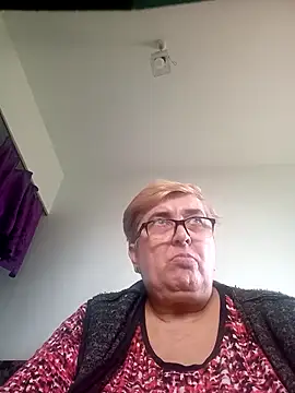 SusanStar874 online show from 13, 4, 2026