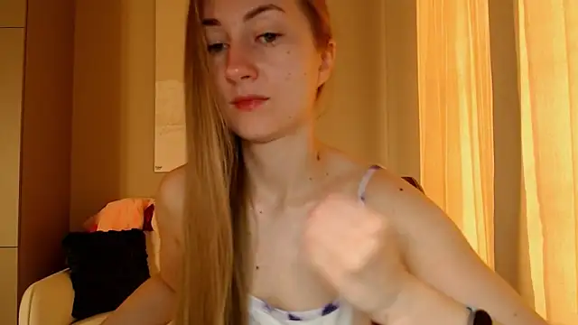 Snapshot of BluueSilk chatting on 25, 12, 2024 BluueSilk online show from 25, 12, 2024