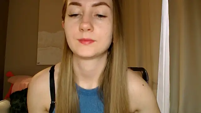 Snapshot of BluueSilk chatting on 30, 12, 2024 BluueSilk online show from 30, 12, 2024