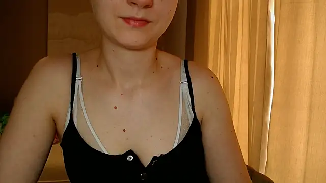 Snapshot of BluueSilk chatting on 3, 1, 2025 BluueSilk online show from 3, 1, 2025