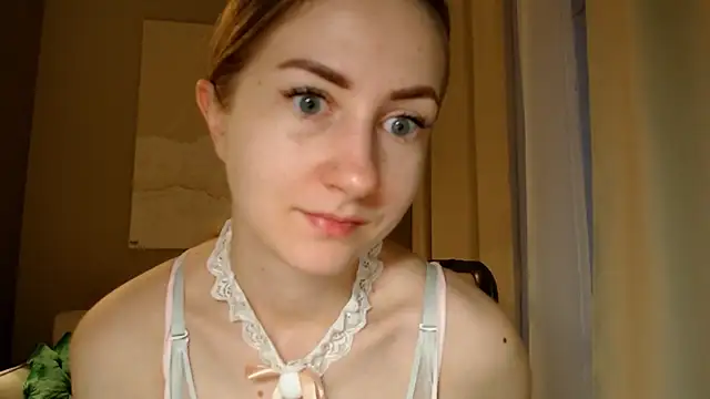Snapshot of BluueSilk chatting on 7, 1, 2025 BluueSilk online show from 7, 1, 2025