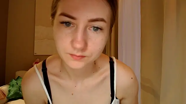 Snapshot of BluueSilk chatting on 11, 1, 2025 BluueSilk online show from 11, 1, 2025