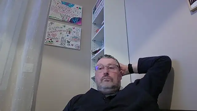 doudou310 online show from 14, 2, 2026