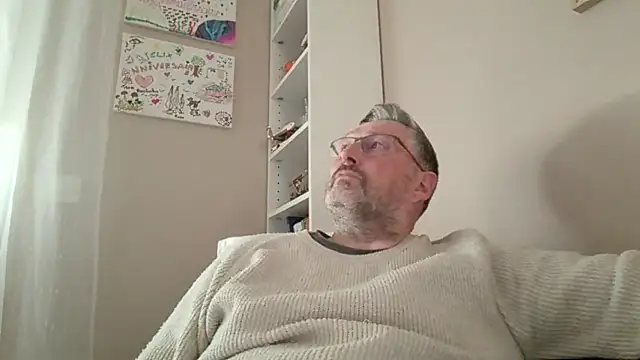 Snapshot of doudou310 chatting on 28, 3, 2026 doudou310 online show from 28, 3, 2026