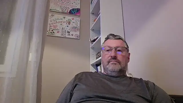 Snapshot of doudou310 chatting on 14, 4, 2026 doudou310 online show from 14, 4, 2026