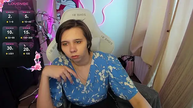 Snapshot of Scarlet_Sirenn chatting on 17, 2, 2026 Scarlet Sirenn online show from 17, 2, 2026