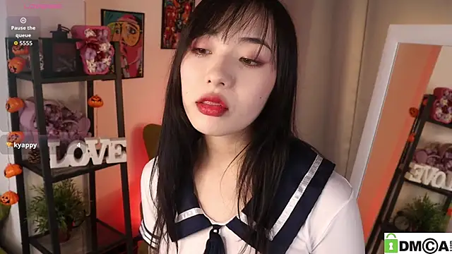 Noiry Vuvez online show from 10, 4, 2026