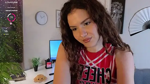 Snapshot of Lili_Torin chatting on 22, 2, 2026 Lili Torin online show from 22, 2, 2026