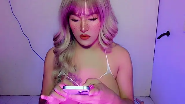 Snapshot of ChloeAsian chatting on 3, 4, 2026 ChloeAsian online show from 3, 4, 2026
