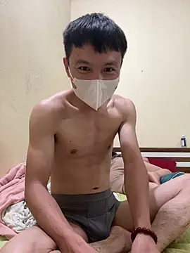 Snapshot of holl110 chatting on 2, 3, 2026 holl110 online show from 2, 3, 2026